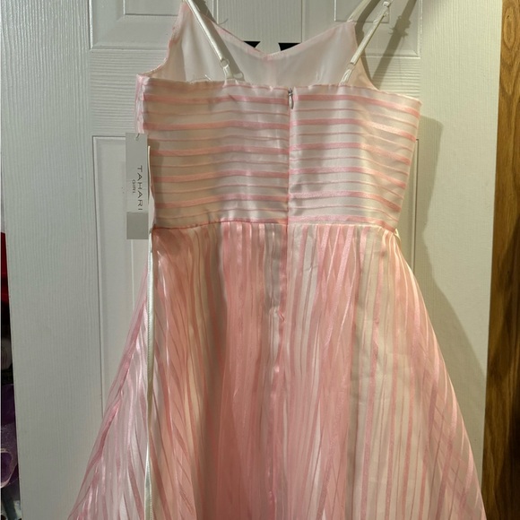 Girls formal dress - Picture 8 of 10